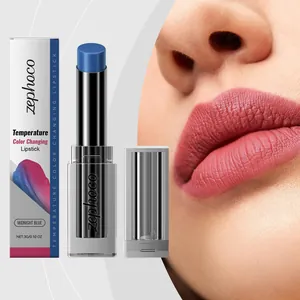 Nahaufnahme von ZEPHOCO Midnight Blue Lippenstift mit feuchtigkeitsspendendem Effekt