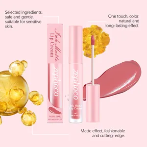Vue détaillée du rouge à lèvres mat ZEPHOCO Nude Pink incluant l'emballage et la texture.