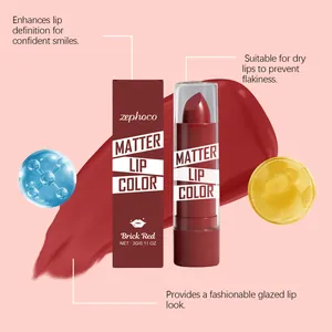 Detalle del lápiz labial Zephoco rojo ladrillo hidratante para unos labios suaves