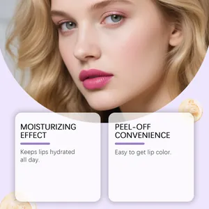 Primo piano dettagliato dell'effetto rossetto rosa peel-off con una finitura opaca