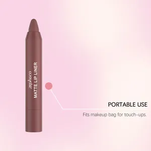 Tragbarer rosenlila matter Lippenkonturenstift, ideal für schnelles Auffrischen unterwegs.