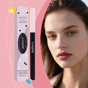 Matter Lippenkonturenstift Cream Coffee mit Modelldemo für natürliche Konturen