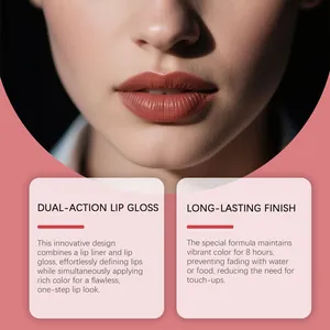 Primer plano detallado del brillo de labios de larga duración color rojo baya