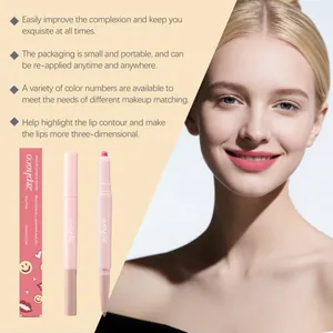 Detail des Rose Pink Doppellippenliners zeigt die Anwendung für 3D-Lippenkonturen