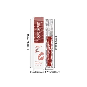 Brillo de labios rojo vino con medidas dimensionales sobre fondo blanco