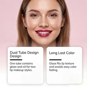 Close-up van model met 2-in-1 lipglazuur voor een glanzende bessenkleurige finish