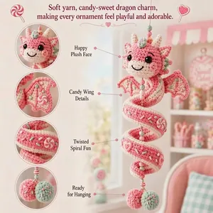 Ornement suspendu en spirale de dragon rose crocheté à la main pour chambre d'enfant