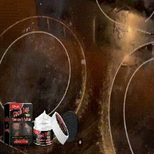 Vue détaillée de la pâte nettoyante JAKEHOE pour plaques de cuisson graisseuses.
