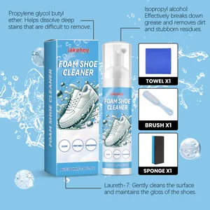 Vue détaillée du kit de nettoyage pour chaussures Jakehoe avec brosse et éponge