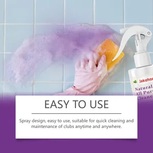 Spray nettoyant multi-usage Jakehoe utilisé sur des carreaux de salle de bain bleus