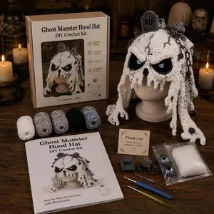Kit de crochet DIY complet pour bonnet de monstre d'Halloween avec fils et outils.