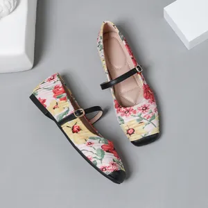 Vintage floral Mary Jane flats featuring a pleated texture and stylish square toe design