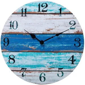 Grande horloge murale style plage avec planches de bois bleu vintage et chiffres noirs