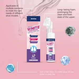 Mousse nettoyante Jakehoe pour chaussures blanches avec brosse intégrée et emballage.