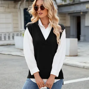 Schicke schwarze Damen-Strickweste mit V-Ausschnitt für eleganten Streetstyle-Look