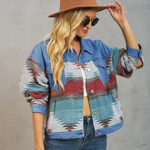 Giacca di jeans da donna stile western con motivi aztechi e bottoni in metallo