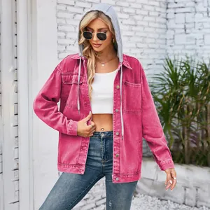 Veste en jean rose délavé rétro pour femme avec capuche grise, look de rue décontracté