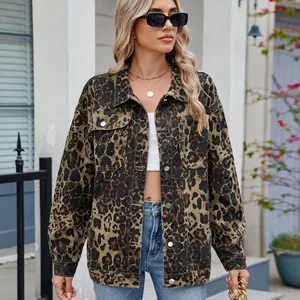 Veste en jean délavée rétro pour femme avec imprimé léopard vintage et boutons
