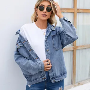 Veste en jean délavé bleu clair décontractée coupe oversize pour un look vintage tendance