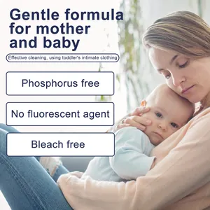 Dettaglio marketing dello smacchiatore per indumenti con formula delicata per neonati.