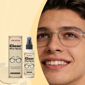 Spray antivaho Jakehoe de 100 ml para gafas mostrado con modelo