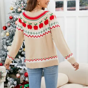 Suéter navideño festivo beige con patrón de manzana roja y detalles geométricos verdes