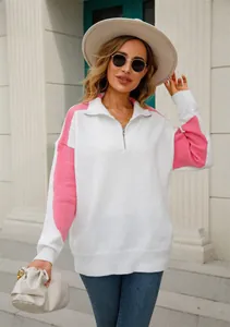 Oversized wit en roze kleurblok gebreide trui met kwart rits in streetstyle look