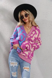 Schicker Oversize-Strickcardigan mit Leopardenmuster und modischem Knopfverschluss-Detail
