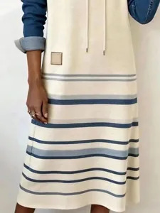 Western-Stil Langarm-Kapuzen-Maxikleid mit Denim-Patchwork und Streifenmuster