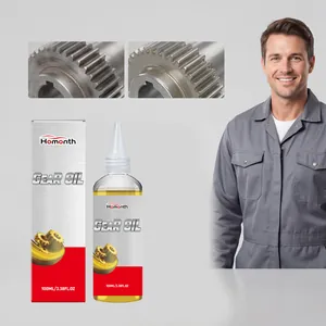 Vista macro dettagliata di ingranaggi metallici prima e dopo l'olio per ingranaggi Homonth