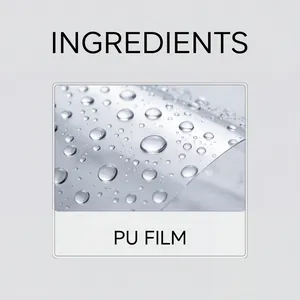 Primer plano macro de material de película de PU impermeable transparente con gotas de agua