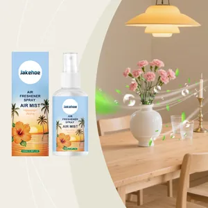 Jakehoe Hawaiian Aloha luchtverfrisser spray met 100ml fles in een huiselijke eetkamer