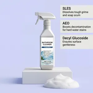 Vue détaillée du spray nettoyant salle de bain avec ingrédients et mousse fine