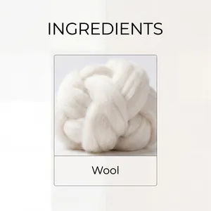 Detailweergave van puur wit wolmateriaal voor ecologische drogerballen van wol