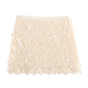 Eleganter A-Linien-Minirock mit hoher Taille und schimmernden cremefarbenen Pailletten
