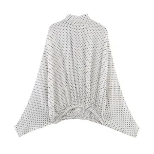 Elegante weiße Polka-Dot-Bluse für Damen mit Stehkragen und Fledermausärmeln