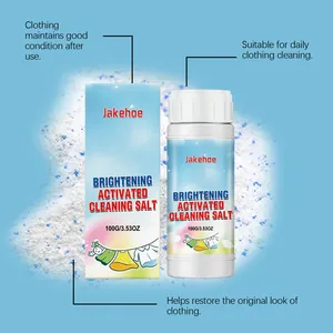 Κοντινό πλάνο του αλατιού καθαρισμού Jakehoe Brightening και της συσκευασίας του