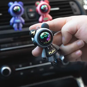 Clip de Aromaterapia para Salida de Aire del Coche Astronauta de Caucho Oso Ambientador Decoración de Interiores para Hombres Mujeres