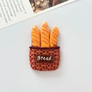 Ciondolo realistico in resina con cesto di pane per decorazione scarpe e custodie