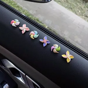 Juego de 6 pegatinas de molino de viento de flores giratorias para decoración de coche