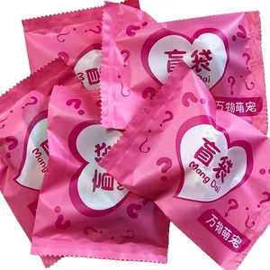 Roze hartvormige mystery blind bag koelkastmagneet voor decoratie