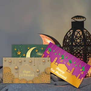 Set di buste colorate per Eid Mubarak con motivi a forma di moschea e luna crescente