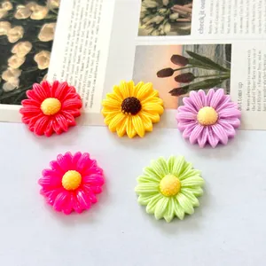 Colorful mini resin daisy flower charms for DIY crafts, hair clips, and phone case decor