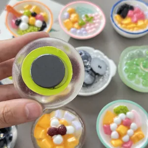 Magnete per frigorifero in resina 3D a forma di cibo in miniatura con ghiaccio e frutta