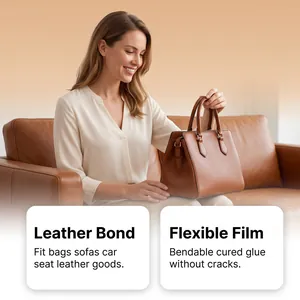 Femme tenant un sac en cuir marron montrant les résultats de la colle cuir flexible