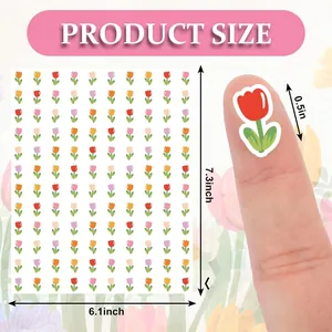 Detalle que muestra el tamaño de las mini pegatinas de tulipanes de colores para DIY