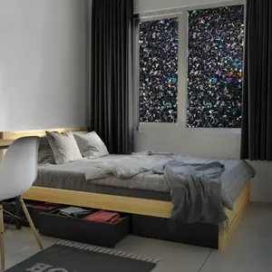Dekorative 3D-Sichtschutzfolie für Fenster mit Regenbogenmuster im Schlafzimmer