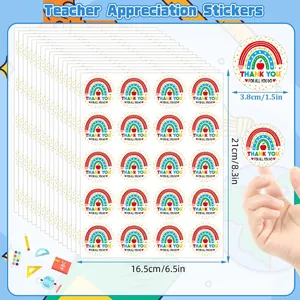 Detalle de hoja de pegatinas arcoíris para profesores con dimensiones de 3,8 cm.