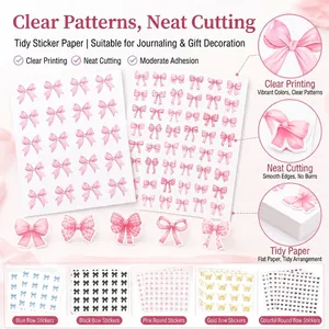 Elegante collectie roze strikstickers voor scrapbooking en mooie cadeauversieringen