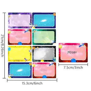Pegatinas de nombre con temática espacial, dimensiones 15,3x21cm y etiquetas de 7,5cm de ancho